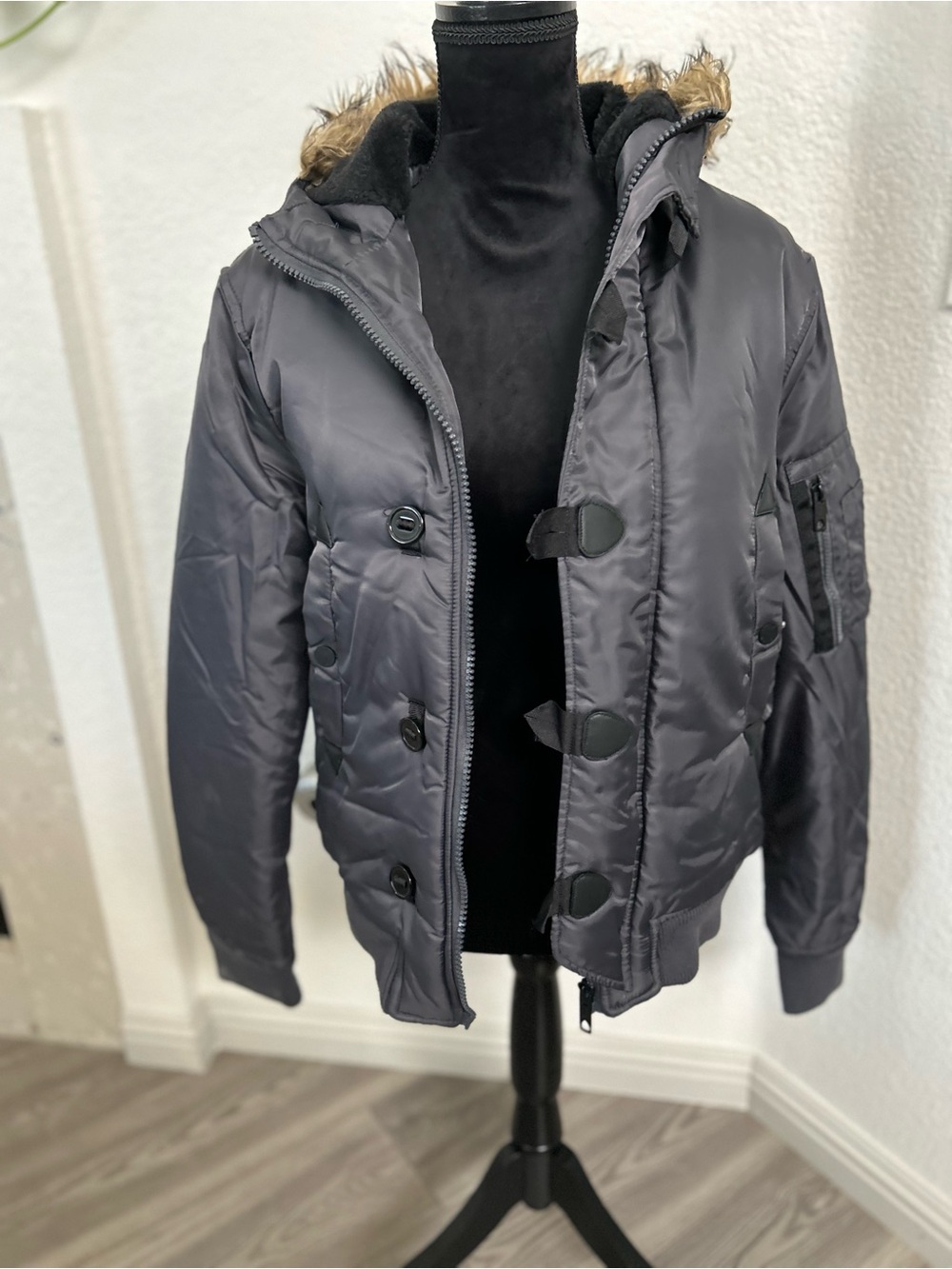 Women’s Hooded Puffer Jacket with Fur Trim - Dark Gray
